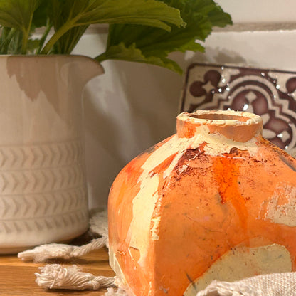 Distressed Vase - Vulcano - Dominique