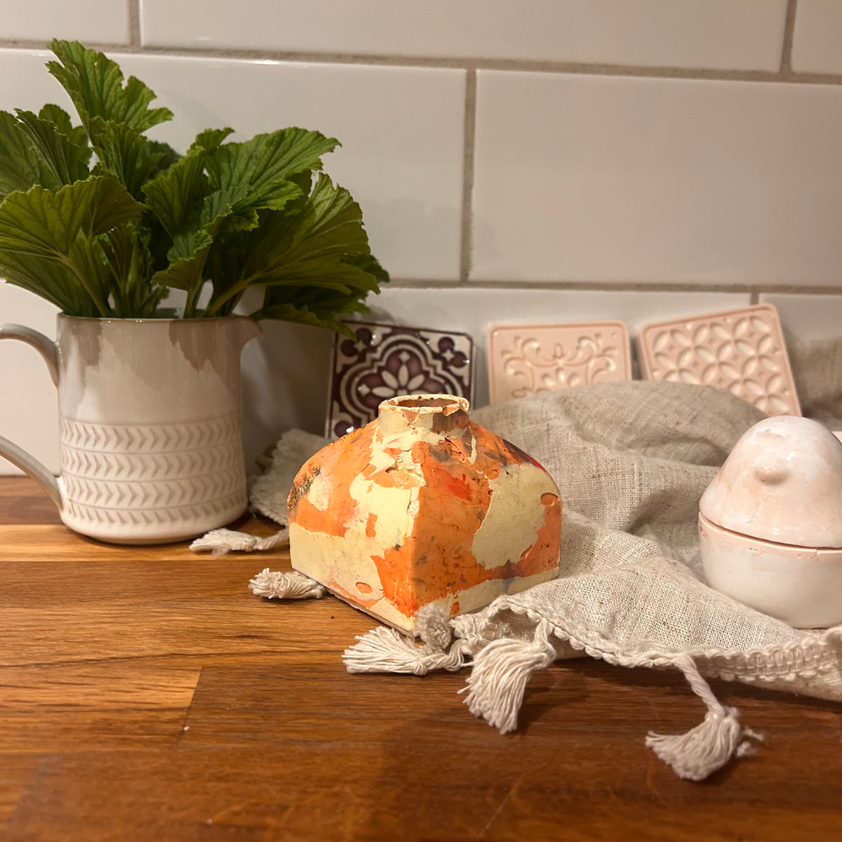 Distressed Vase - Vulcano - Dominique