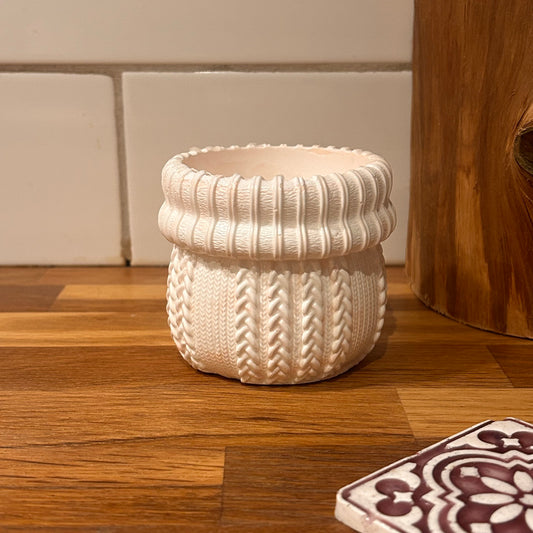 Knitted vessel - Hygge - Dominique